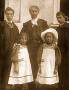 Leonid with children